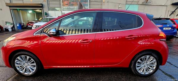 2016 Peugeot 208 Allure Ecomatique 377625110