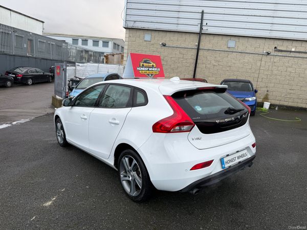 2016 Volvo V40 1.5L Petrol Automatic 377632954