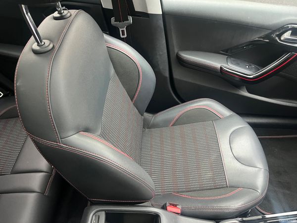 Peugeot 2008 2017 (AUTOMATIC)GT LINE 377780063