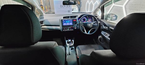 2014 - Honda Fit Self charging 1.5 Petrol Hybrid 377780786