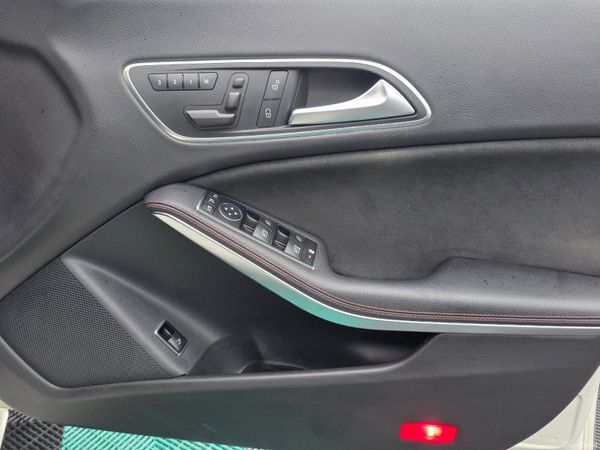 2016 CLA180 AMG Automatic Pan Roof 377782065