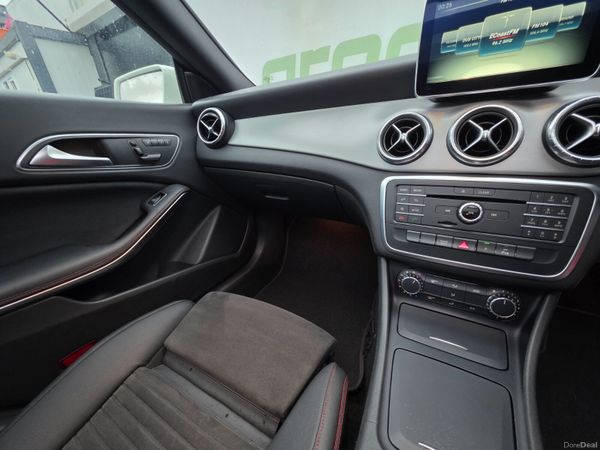 2016 CLA180 AMG Automatic Pan Roof 377782029