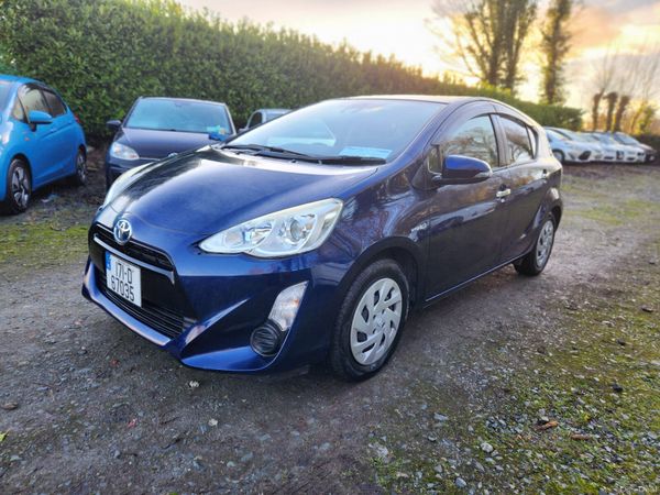 Toyota Aqua 2017 377784893