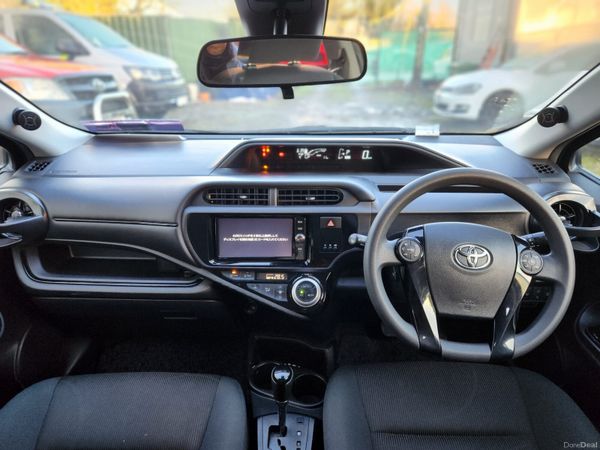 Toyota Aqua 2017 377784903