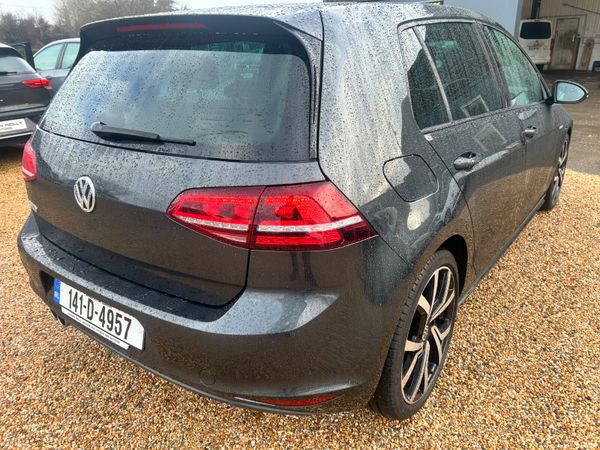 Volkswagen Golf 2014 377792095