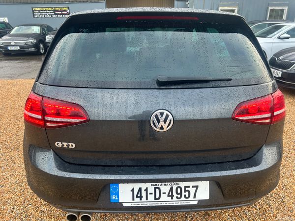 Volkswagen Golf 2014 377792096