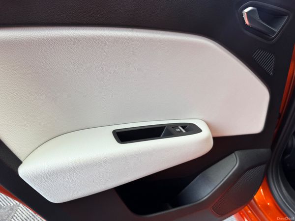 Renault Clio 5door 377701365