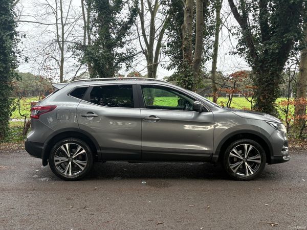 2018 Nissan Qashqai SV * Automatic * Low kms 377711903