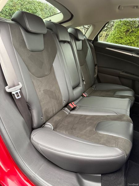 Now Reserved! Immaculate 181 Ford Mondeo Titanium! 377732923