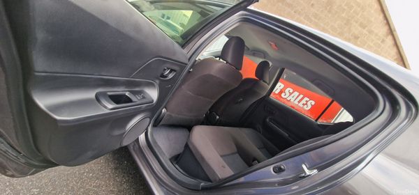 Toyota Aqua Push start 377875952