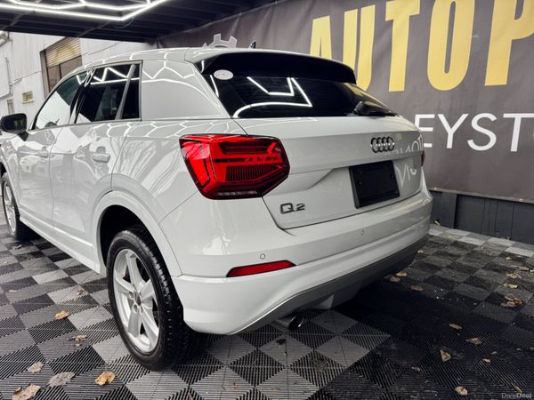 Audi Q2 377817916