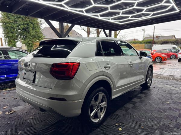 Audi Q2 377817919