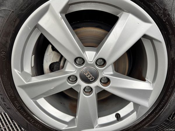 Audi Q2 2020 377818528