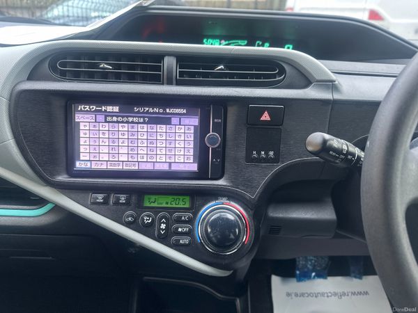 Toyota Aqua 2013 Automatic Low Milage 377818781