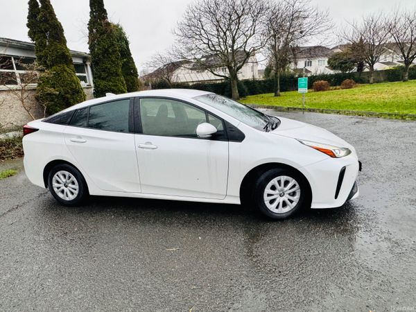 Toyota Prius in Superb Condition Hi Spec low milea 377829171