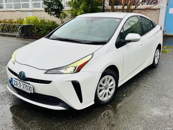 Toyota Prius in Superb Condition Hi Spec low milea 377829210