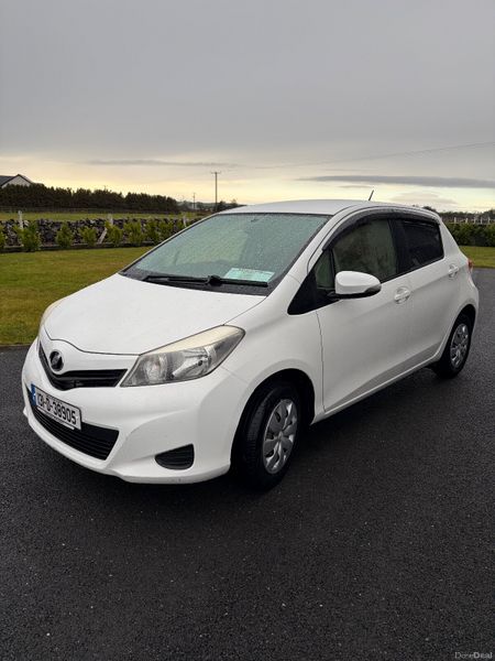 Toyota Vitz 2013 377831617
