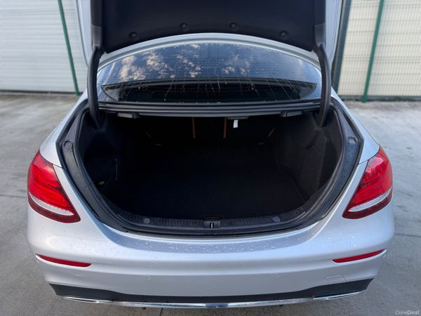 Mercedes E-Class 2018 AMG Low kms 377839814