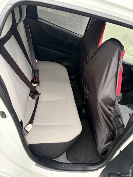 Toyota Vitz 2013 377839822