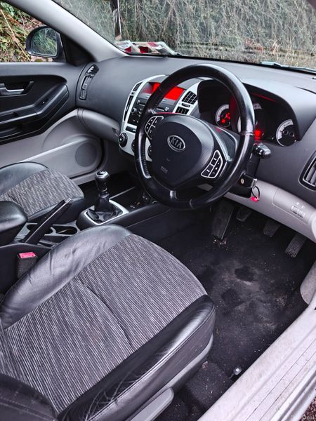 2011 Kia Ceed 1.4 petrol  Low Kms New NCT 377954329