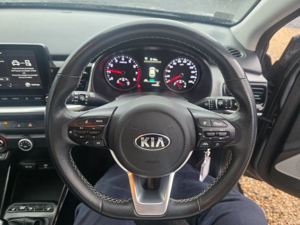 Kia Stonic 2021 377970911