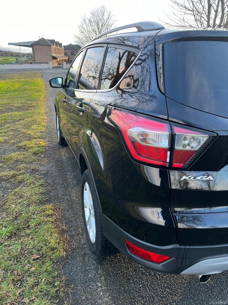 Ford Kuga 2019 commercial 2 seats 377975499