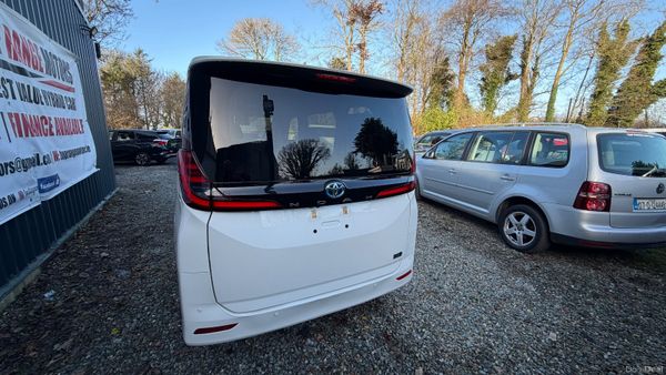 Toyota Noah 2022 8 SEATER 377977303