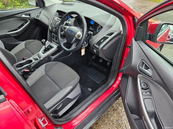 Ford Focus 2012 1.6 tdci estate low mileage 377982400