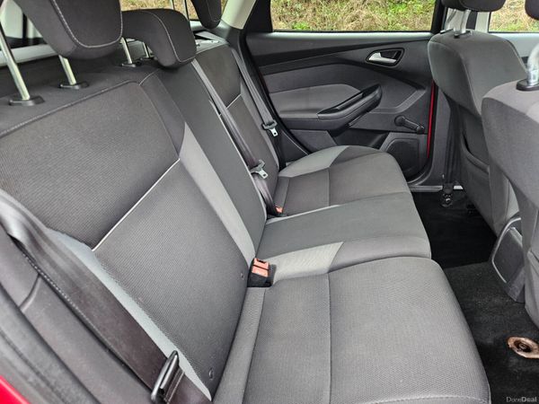 Ford Focus 2012 1.6 tdci estate low mileage 377982407