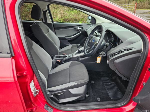 Ford Focus 2012 1.6 tdci estate low mileage 377982411