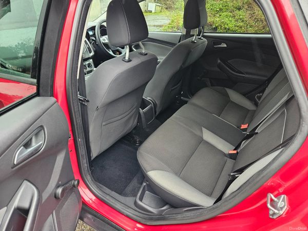 Ford Focus 2012 1.6 tdci estate low mileage 377982419