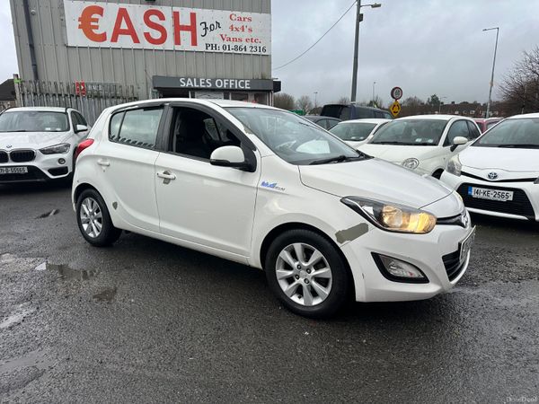 Hyundai i20 1.4 Diesel NCT TAX 377984313