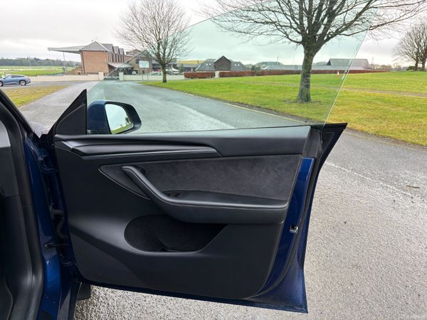 Tesla Model Y 2023 Long Range AWD 377991494