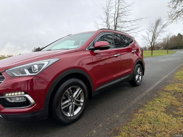 Hyundai Santa Fe 2017 4WD Low Mileage 377999188