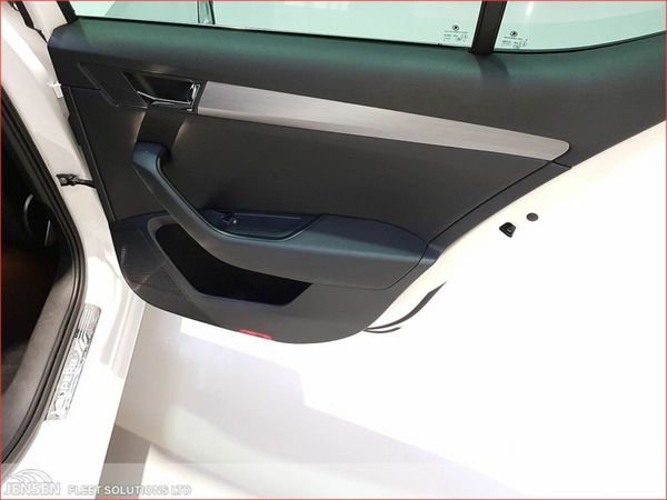 Skoda Superb 1.6 TDI 120bhp Style Manual T/Belt re 377916572