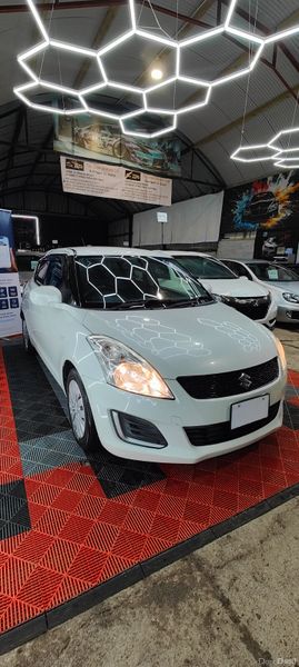 2016 Suzuki Swift 1.2 Petrol Automatic 377931064