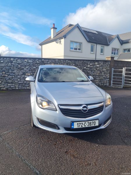 172 Opel Insignia 1.6cdti Nct08/27 Low Km's 378044392