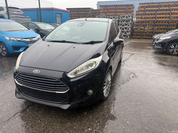 2016 Ford Fiesta 1.0 Eco Boost Automatic 378046370