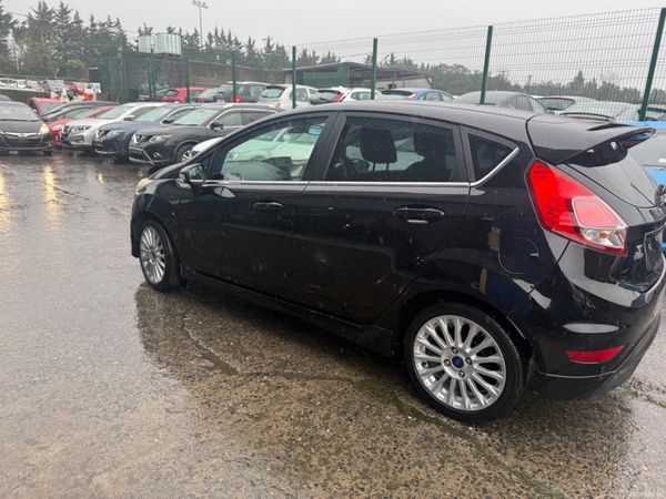 2016 Ford Fiesta 1.0 Eco Boost Automatic 378046377