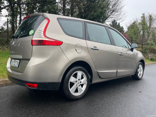 Renault Grand Scenic 2010(NCT 03/27) 378053956