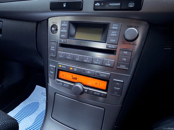 Toyota Avensis Diesel Luna D4D 378054251