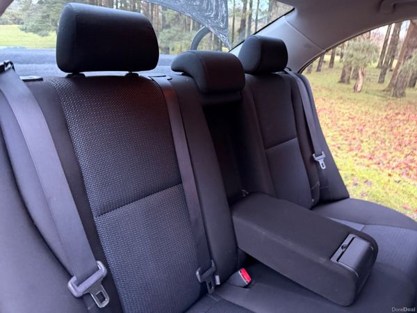 Toyota Avensis Diesel Luna D4D 378054257