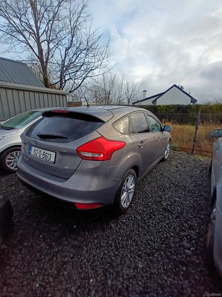 Ford Focus 2015 378069844
