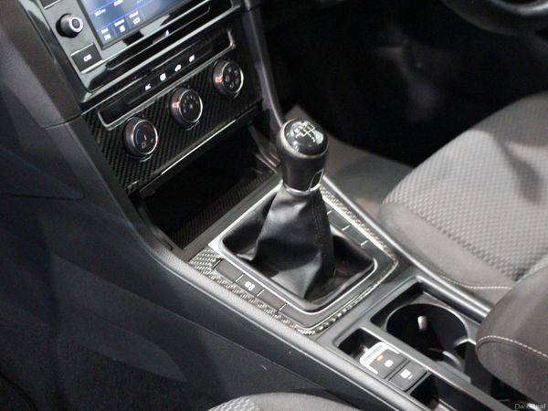 Volkswagen Golf 2018 1.6TDI 3 DOOR LOW KMS 378077415