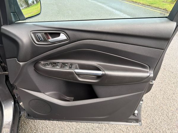 Ford Kuga 2019 TDCI 1.5 Titanium 378088955