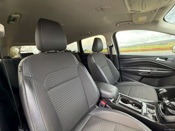 Ford Kuga 2019 TDCI 1.5 Titanium 378088964