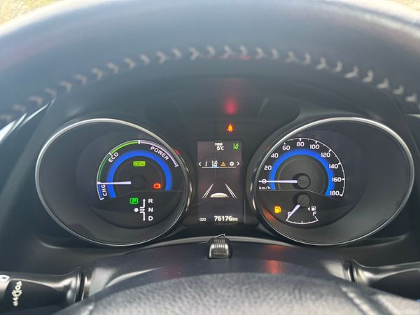 TOYOTA AURIS HYBRID AUTOMATIC 1.8 PETROL 378005417