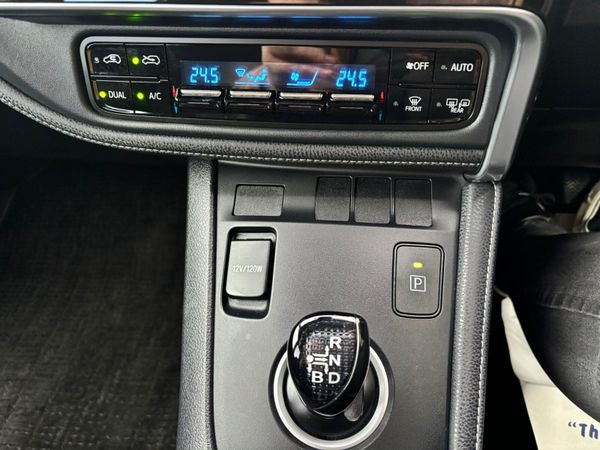 TOYOTA AURIS HYBRID AUTOMATIC 1.8 PETROL 378005420