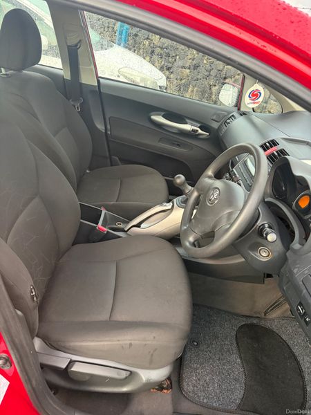 Toyota Auris 2008 378009539