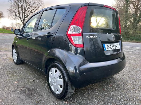 Suzuki Splash 2010 378023836